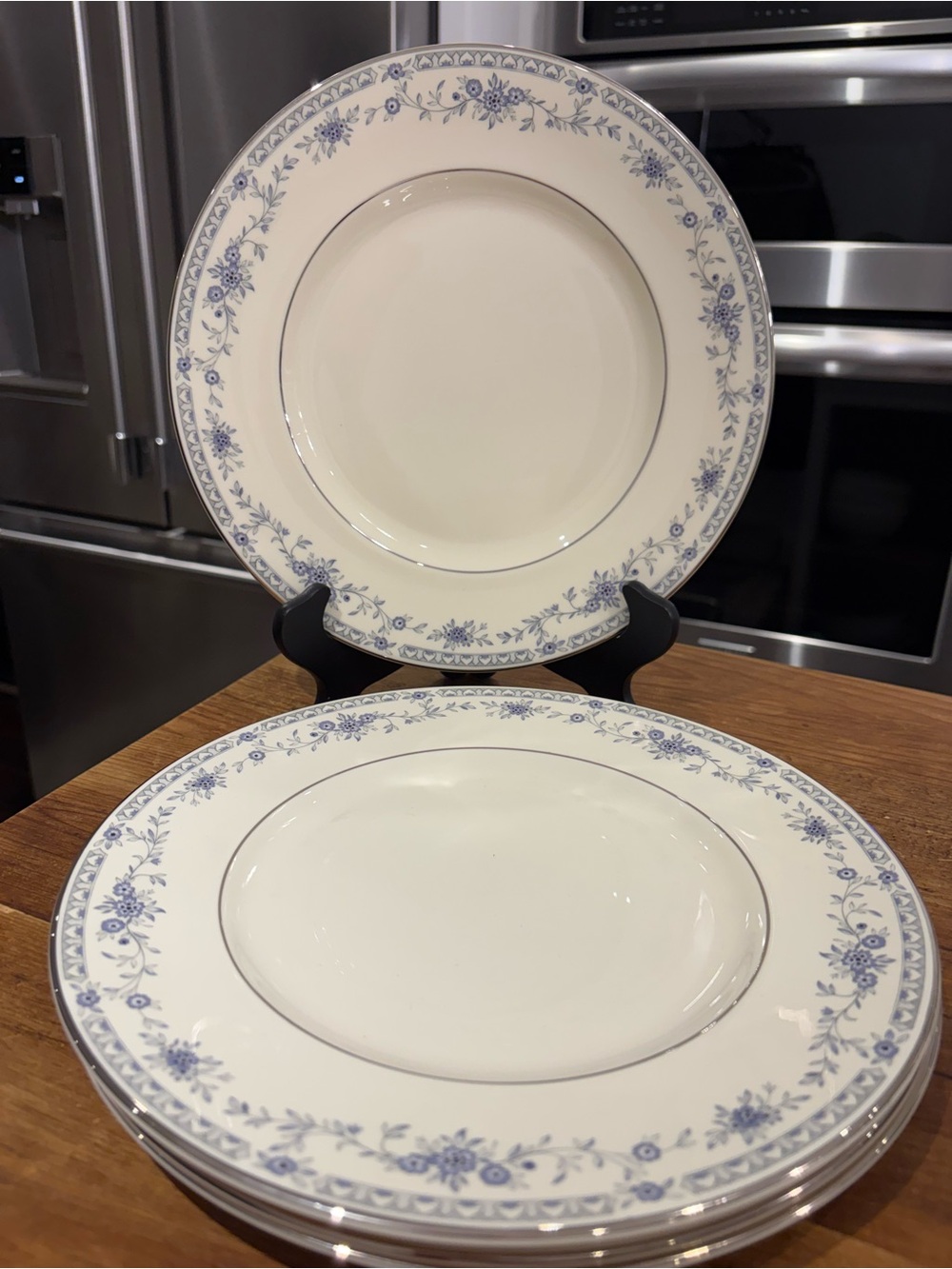Bellemeade by Minton Dinner Plates - Set of 4